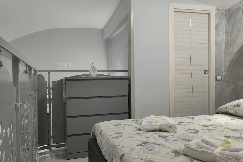 Il Duomo A Due Passi Apartment Naples Luaran gambar