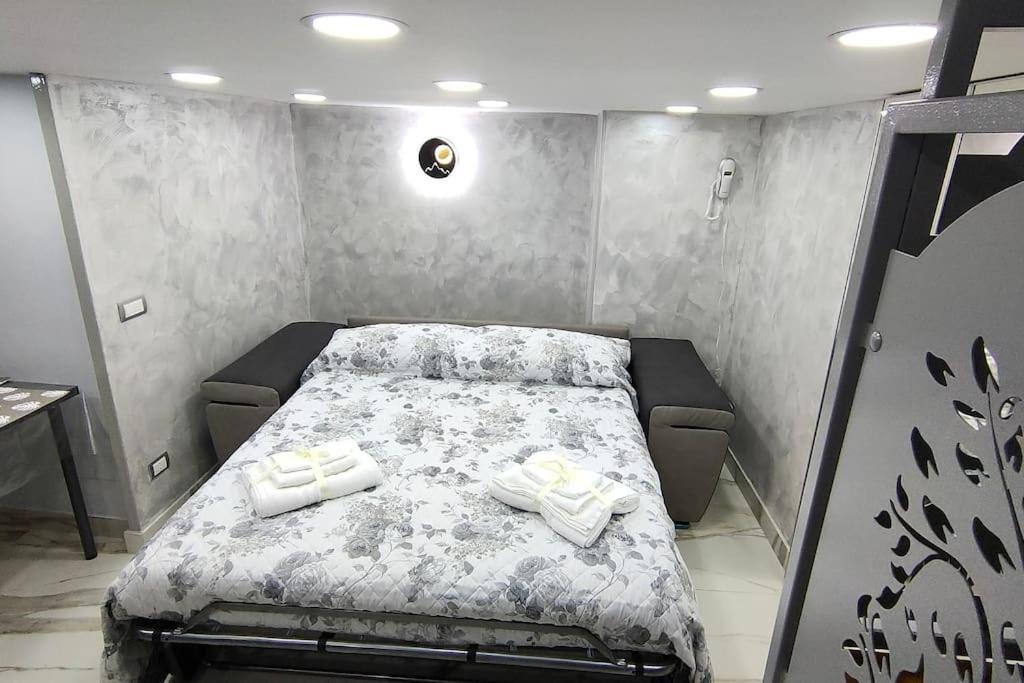Il Duomo A Due Passi Apartment Naples Luaran gambar