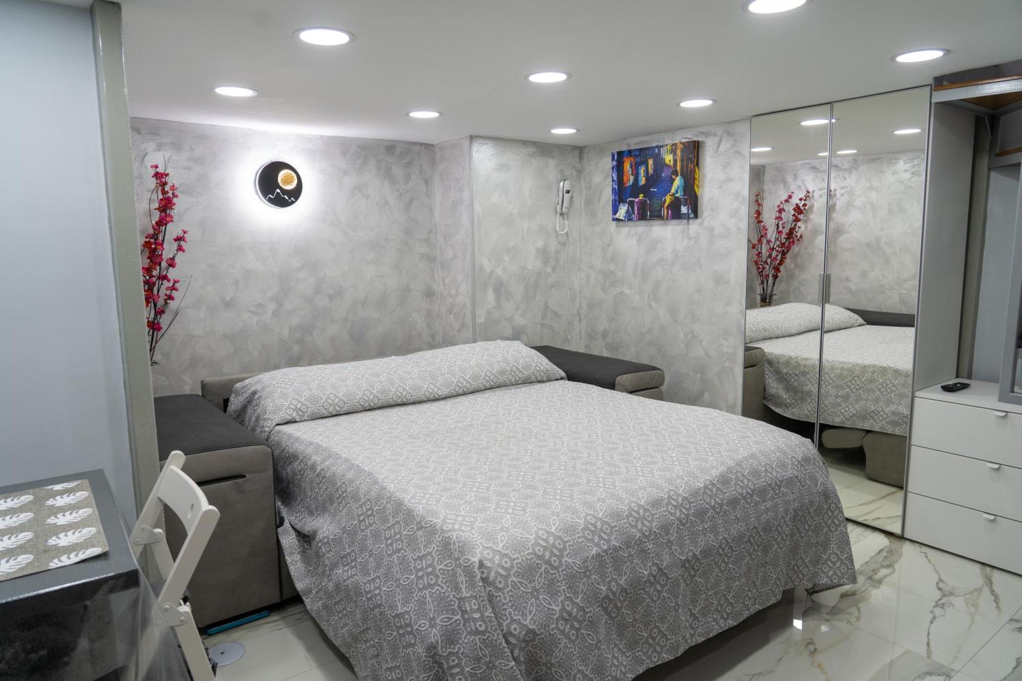 Il Duomo A Due Passi Apartment Naples Luaran gambar