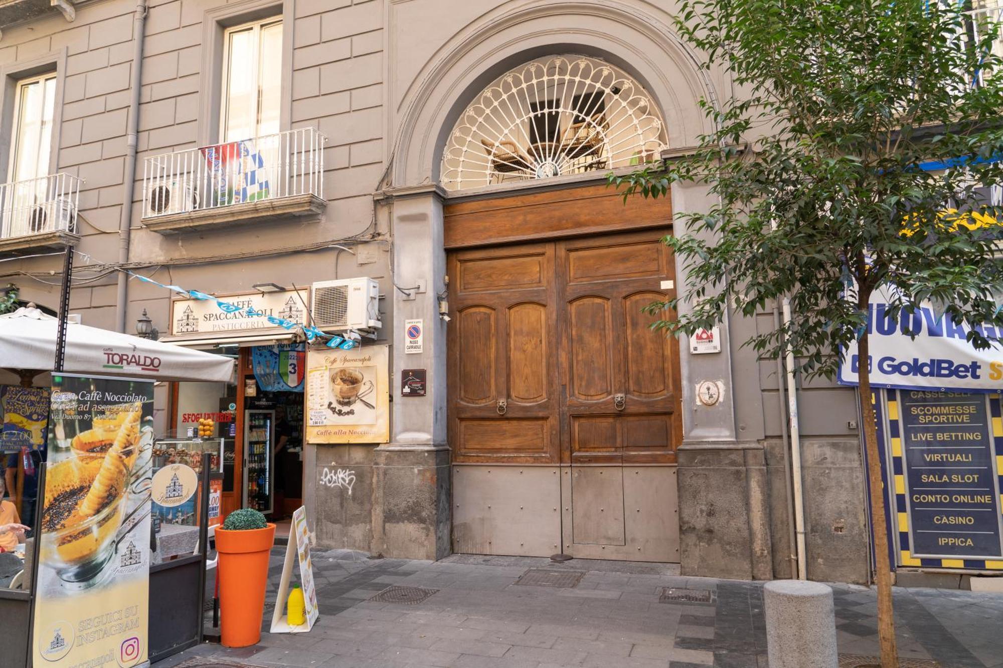 Il Duomo A Due Passi Apartment Naples Luaran gambar